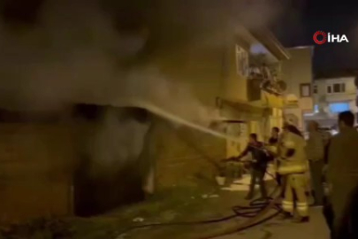 Bursa'da üç katlı binada yangın paniği