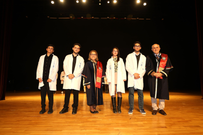 Diş hekimliği fakültesinde beyaz önlük heyecanı