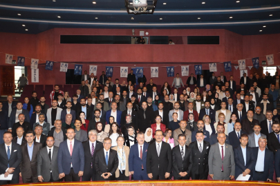 Anahtar Parti merkez siyaseti dönüştürüyor