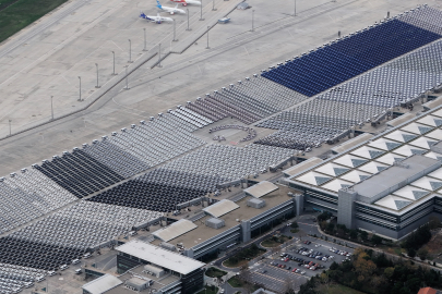 Atatürk Havalimanı'nda teslime hazır binlerce araç tek karede görüntülendi