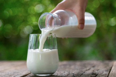 Çiğ süt, gıdayla bulaşan idrar yolu enfeksiyonlarına kapı açıyor