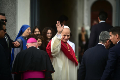 Papa 14. Leo, Şişli'deki Kutsal Ruh Katedrali'nda