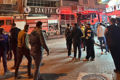 Patlayan pelet soba kafede yangın çıkardı