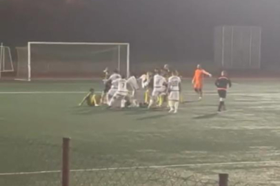 Amatör maçta futbolcular tekme tokat birbirine girdi