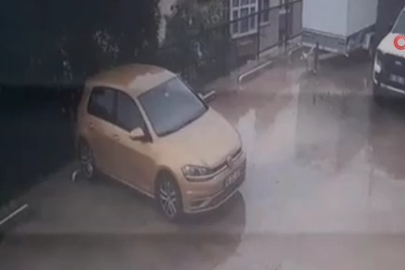 Bursa'da otomobil, 10 metrelik yükseklikten bahçeye uçtu