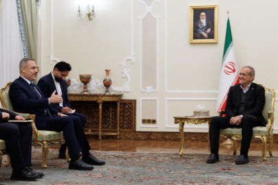 Dışişleri Bakanı Fidan, İran Cumhurbaşkanı Pezeşkiyan ile görüştü