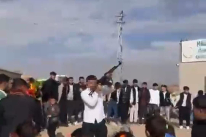 Düğünde uzun namlulu silahla havaya ateş açtı