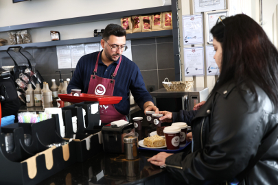 Gençler, Genç Kafe'nin müdavimi oldu