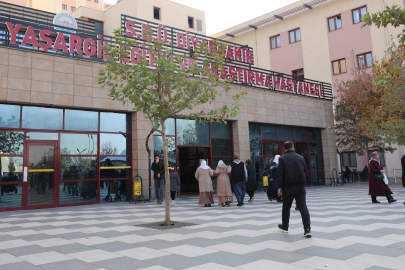 "HIV enfeksiyonu gündelik temaslarla bulaşmamaktadır"