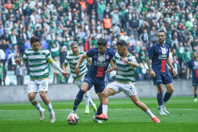 Timsah kritik virajda