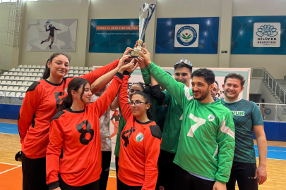 Gözler kapalı 12 dakikalık maçın kazananı empati oldu