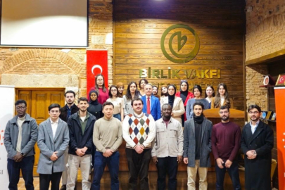 Bursa'da uluslararası öğrencilere "Medya İletişim ve Kamu Diplomasisi" söyleşisi