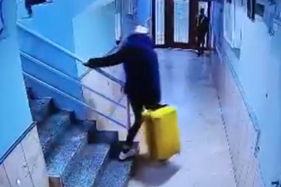 Güllü'nün kızının valizlerle kaçmaya çalıştığı anlar