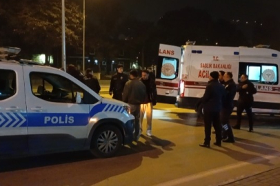 Bursa'da yolun karşısına geçmeye çalışırken aracın altında kaldı