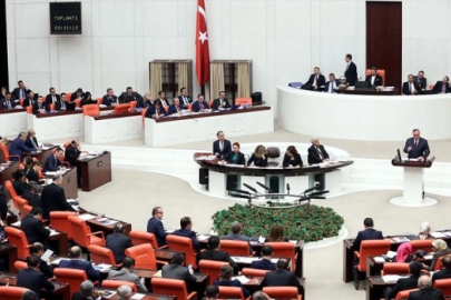 MHP "Terörsüz Türkiye" sürecine ilişkin komisyon raporunu TBMM Başkanlığı’na sundu