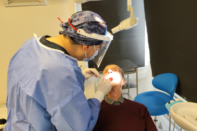 83 yaşında 20'lik dişi çıktı