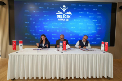 Karsan'dan meslek liselerindeki kız öğrencileri iş hayatına hazırlayacak hamle