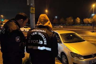 Polisin GBT yapmak istediği araçtan ceset çıktı