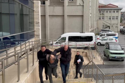 "Eşime neden baktın" diyen adamı bıçaklayarak öldürdü