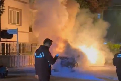 Bursa'da elektrikli otomobil alev topuna döndü