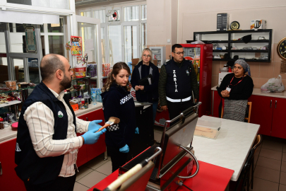 Bursa'da öğrencilerin sağlığı için kantinlerde titiz denetim