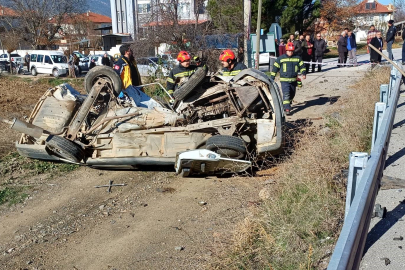 İki aracın çarpıştığı kazada yaşlı sürücü hayatını kaybetti