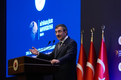 Yılmaz: "Türkiye insani ve stratejik duruşuyla öne çıkıyor"