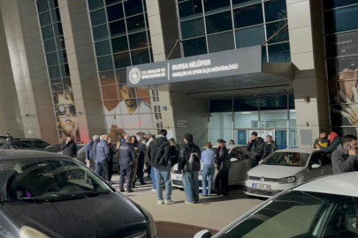 Bursa'da çocukların önünde dehşet saçtı