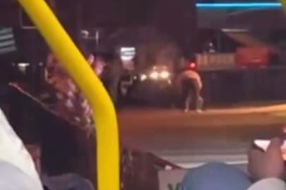 Bursa'da iki grup tekme tokat kavga etti, o anlar kameraya yansıdı