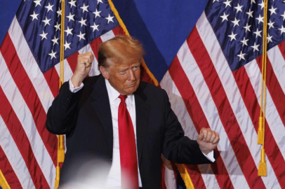 ABD Adalet Bakanlığı'nın yayınladığı Epstein belgelerine "Trump sansürü" iddiası