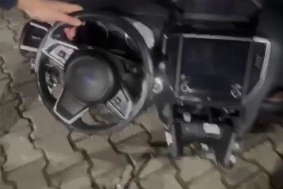 Bursa'da 12 milyonluk kaçak otomobil parçası yakalandı