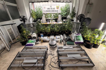 Bursa'da evini uyuşturucu imalathanesine çevirdi