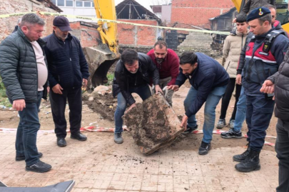 Temel için kazılan yerden tarihi mezar kalıntıları çıktı