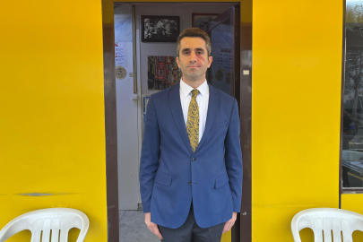 10 yıllık beyaz yaka işini bıraktı, 'kravatlı taksici' oldu