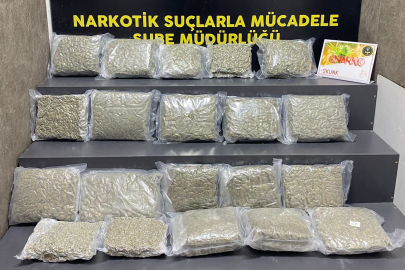 Araçtan 21 kilo uyuşturucu çıktı