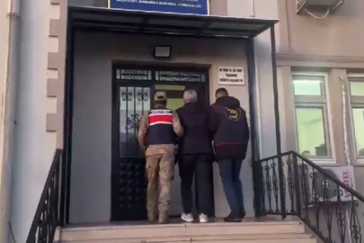 Hırsız, otomobilin camındaki yazı sayesinde yakalandı