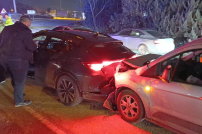 Bursa'da buzlanma kazayı beraberinde getirdi: 3 yaralı