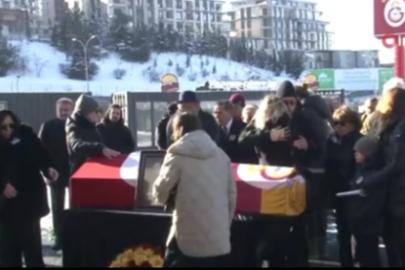 Gökmen Özdenak için stadyumda tören düzenlendi