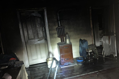 Elektrik prizinden çıkan yangın korkuttu