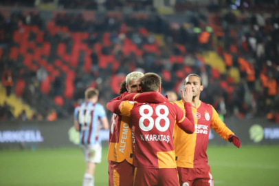 Turkcell Süper Kupa'da ilk finalist Galatasaray