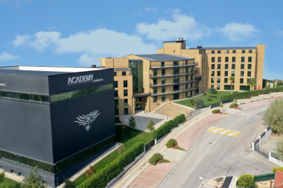 Şahinkaya'dan başarılı öğrencilere burs imkanı