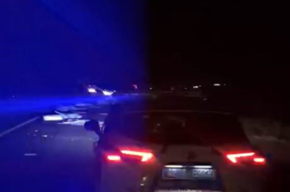 Çuval yüklü tırdan yola saçılan yükler trafiği aksattı