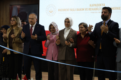 "Yaşlılara yönelik hizmetleri bütüncül bir yaklaşımla sürdürüyoruz"