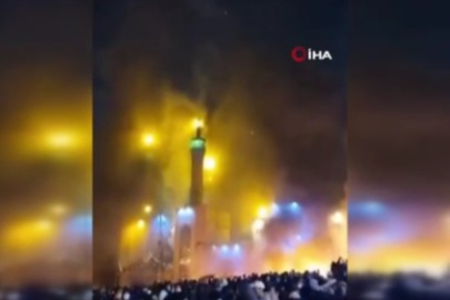 İran'da cami ve belediye binası ateşe verildi