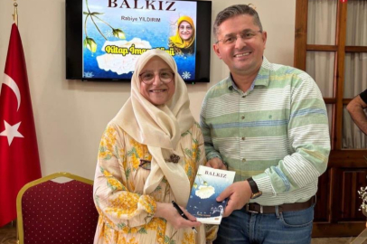 İzmir'deki feci kazada ağır yaralanan yazar yaşam mücadelesini kaybetti