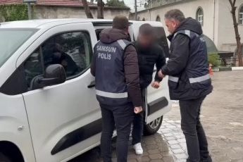 Kız meselesinden bıçaklı kavgada 2 kişi hastanelik oldu