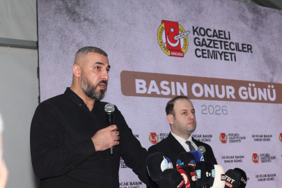 İsrail'in saldırısında bacağını kaybeden Gazzeli gazeteci meslektaşlarına seslendi