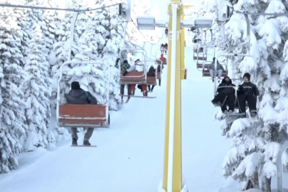 Uludağ'da sömestr ve hafta sonu yoğunluğu birleşti