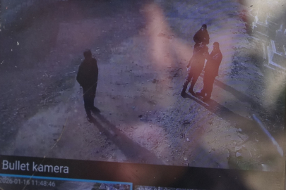 Babasının mezarındaki çiçekleri söküp uyuşturucu sakladılar