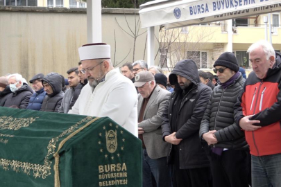Yazar Ahmet Turan Alkan Bursa'da toprağa verildi